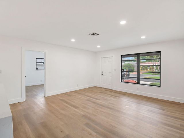 Home for sale at 5341 NE 17th Terrace - photo 6453858