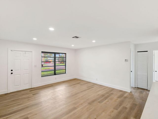 Home for sale at 5341 NE 17th Terrace - photo 6453859