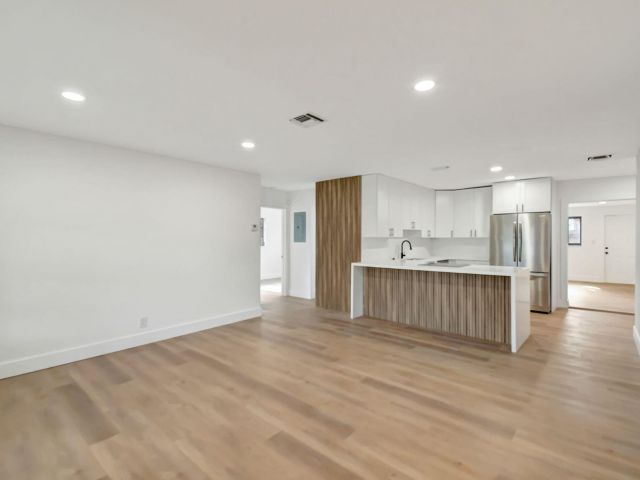 Home for sale at 5341 NE 17th Terrace - photo 6453863