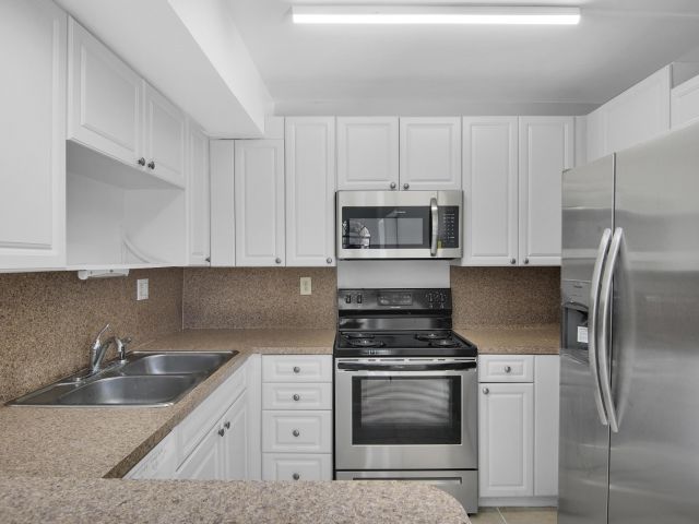 Home for rent at 8050 Severn Drive A - photo 6427539