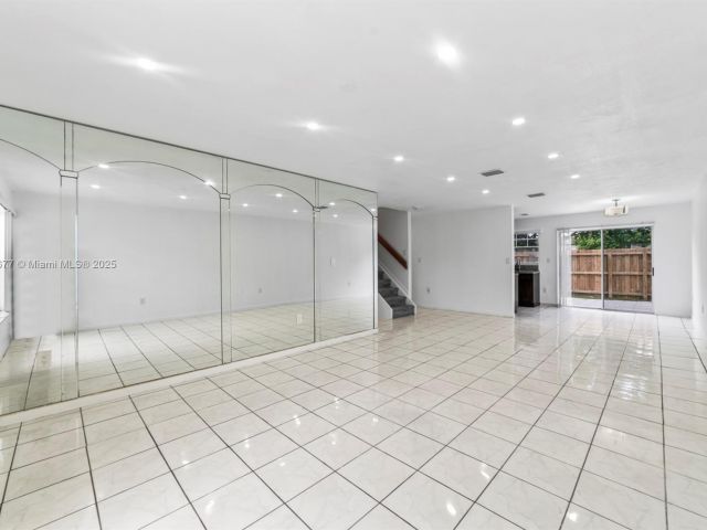 3-bedroom home for rent in Miami Gardens - 3358 NW 198th Ter - MondialRealty