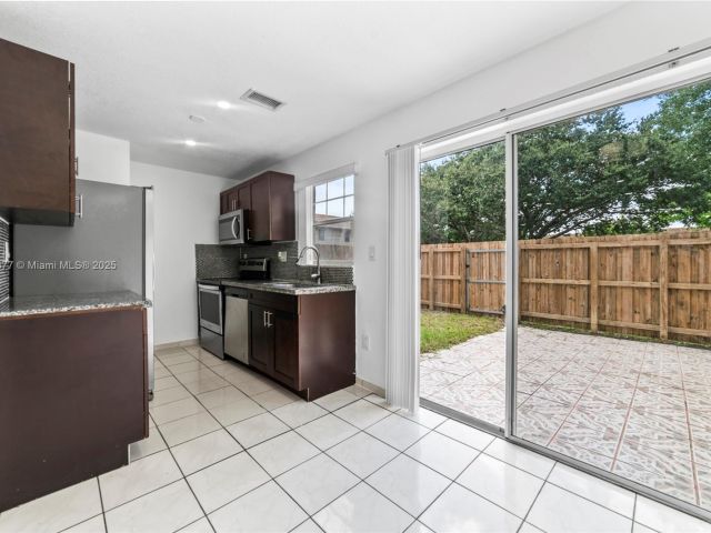 3-bedroom home for rent in Miami Gardens - 3358 NW 198th Ter - MondialRealty