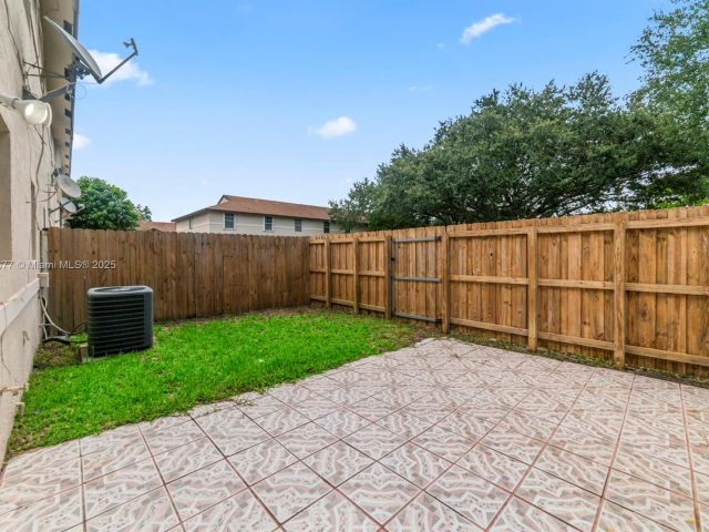 3-bedroom home for rent in Miami Gardens - 3358 NW 198th Ter - MondialRealty