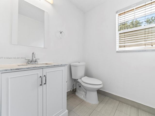 3-bedroom home for rent in Miami Gardens - 3358 NW 198th Ter - MondialRealty