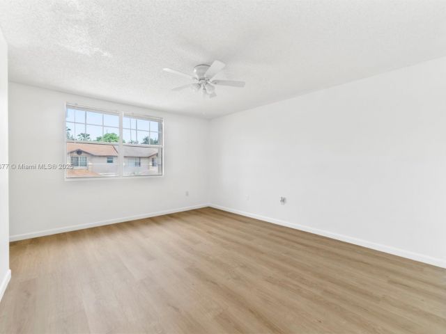 3-bedroom home for rent in Miami Gardens - 3358 NW 198th Ter - MondialRealty