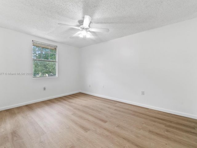 3-bedroom home for rent in Miami Gardens - 3358 NW 198th Ter - MondialRealty