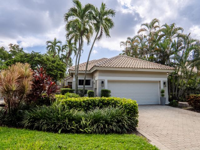 Home for rent at 6670 NW 27th Avenue - photo 6421527