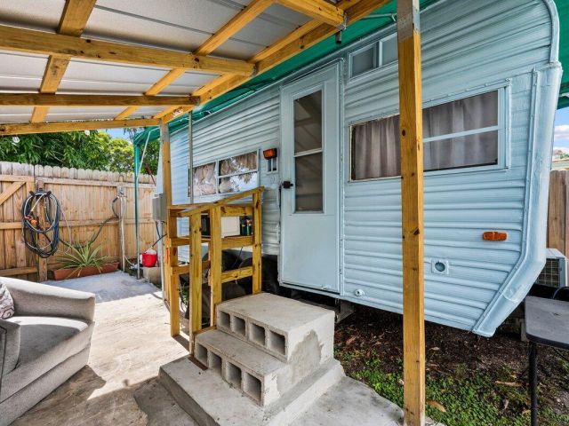 Home for sale at 313 SW 7th Street - photo 6619975