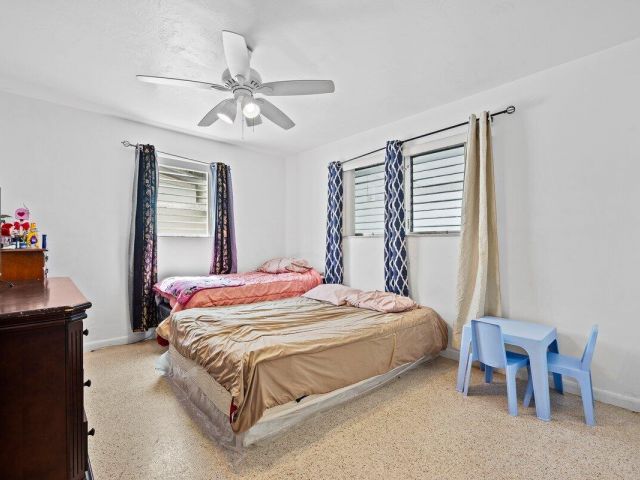 Home for sale at 313 SW 7th Street - photo 6619976