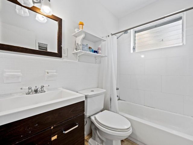 Home for sale at 313 SW 7th Street - photo 6619977