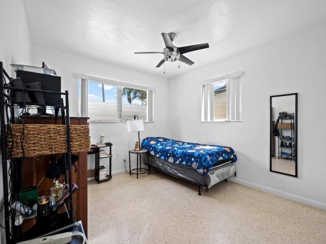 Home for sale at 313 SW 7th Street - photo 6619978
