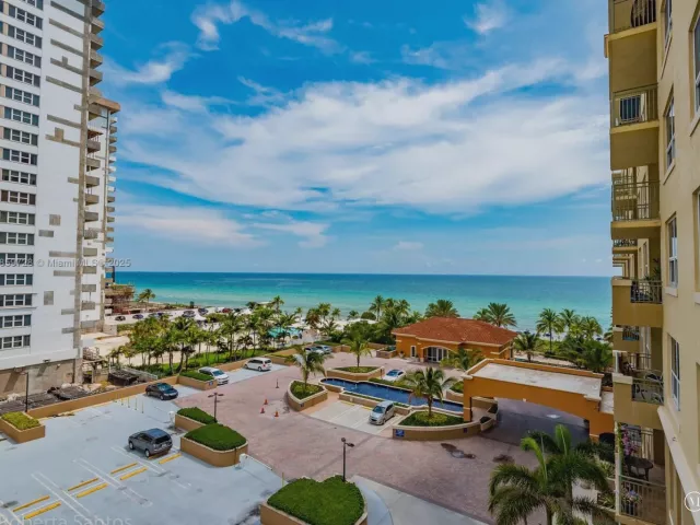 2-bedroom condo for sale in Hallandale Beach - 2080 S Ocean Dr 602 - MondialRealty