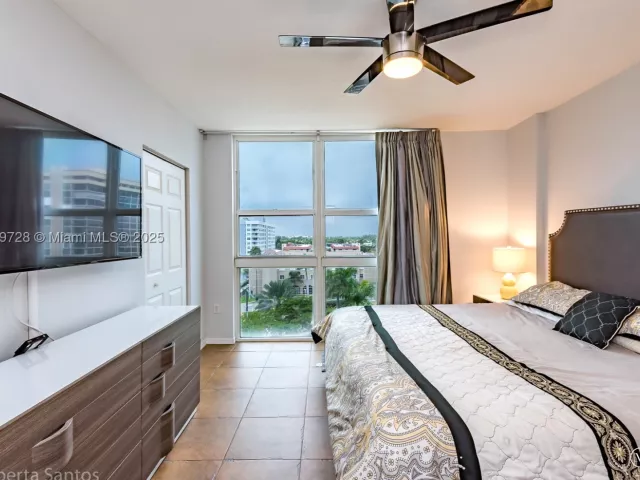 2-bedroom condo for sale in Hallandale Beach - 2080 S Ocean Dr 602 - MondialRealty