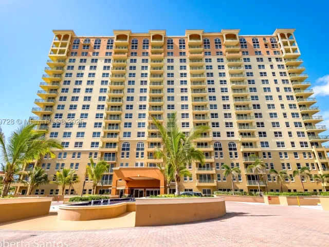2-bedroom condo for sale in Hallandale Beach - 2080 S Ocean Dr 602 - MondialRealty