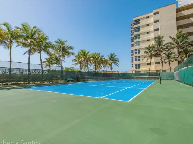2-bedroom condo for sale in Hallandale Beach - 2080 S Ocean Dr 602 - MondialRealty