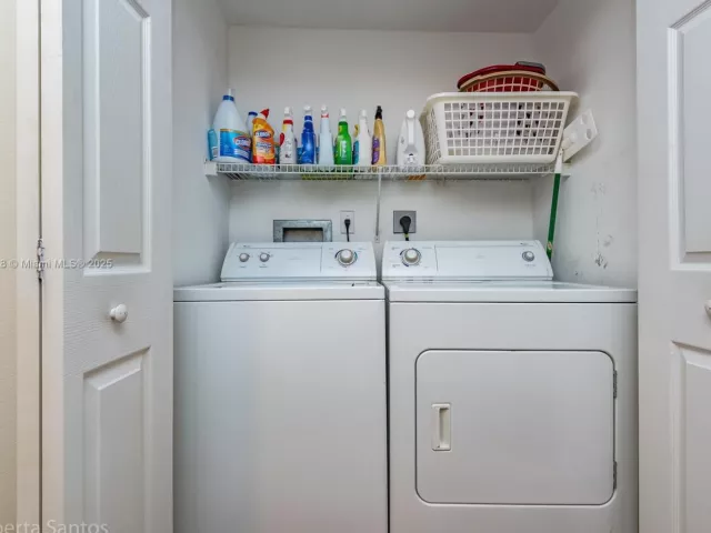 2-bedroom condo for sale in Hallandale Beach - 2080 S Ocean Dr 602 - MondialRealty