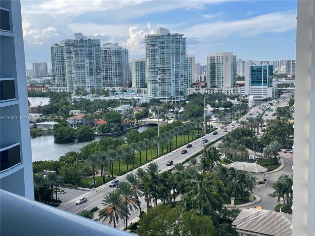 Apartment for rent  Unit #1402 - photo 6439231