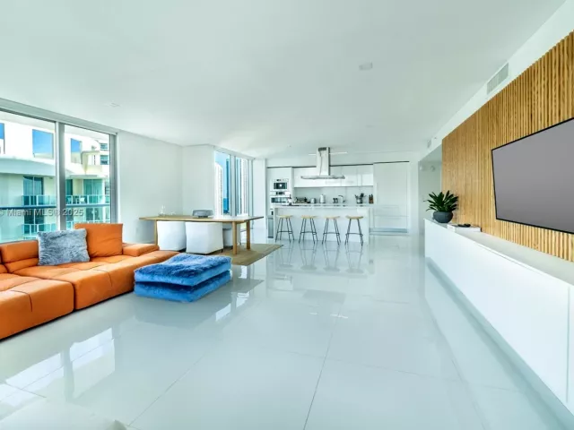 3-bedroom condo for rent in Sunny Isles Beach - 300 Sunny Isles Blvd 4-1901 - MondialRealty