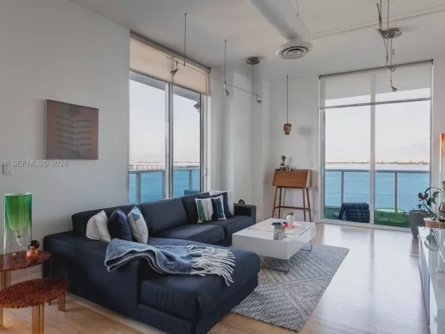 2-bedroom condo for sale in Miami - 700 NE 25th St 1003 - MondialRealty