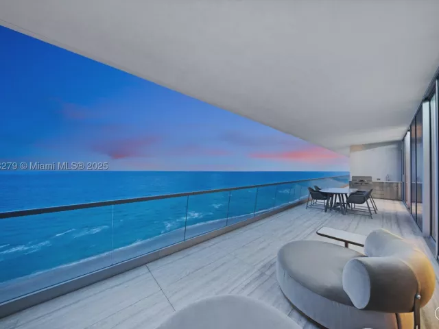 6-bedroom condo for sale in Sunny Isles Beach - 18501 Collins Ave 1401/02 - MondialRealty