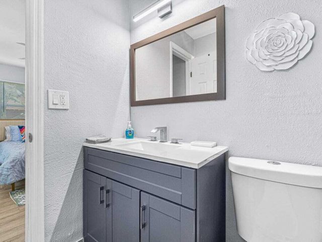 Home for rent at 311 SW 7th Avenue - photo 6487886