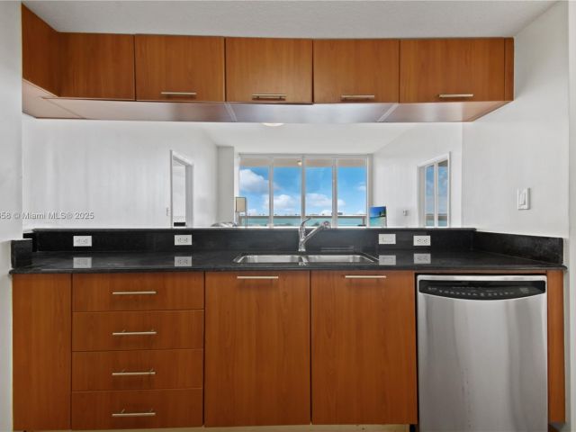 Apartment for sale  Unit #509 - photo 7434786