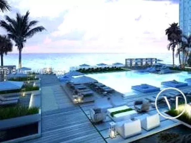 2-bedroom condo for rent in Miami Beach - 2301 Collins Ave 306 - MondialRealty