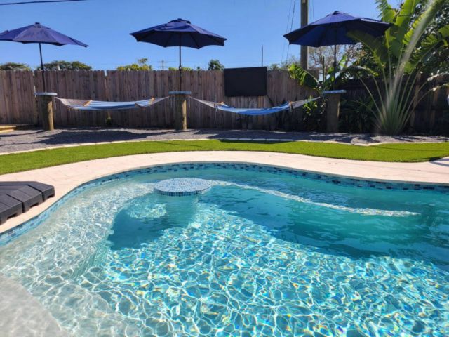 Home for rent at 270 NW 36th Street - photo 6425153