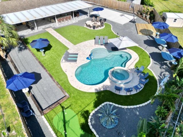 Home for rent at 270 NW 36th Street - photo 6425158