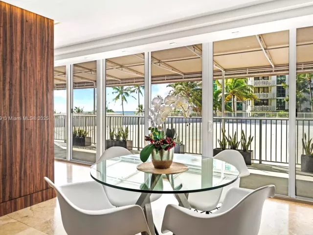 3-bedroom condo for sale in Key Biscayne - 600 Grapetree Dr 3BS - MondialRealty