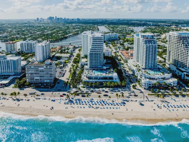 2-bedroom condo for sale in Fort Lauderdale - 3101 Bayshore Dr 805 - MondialRealty