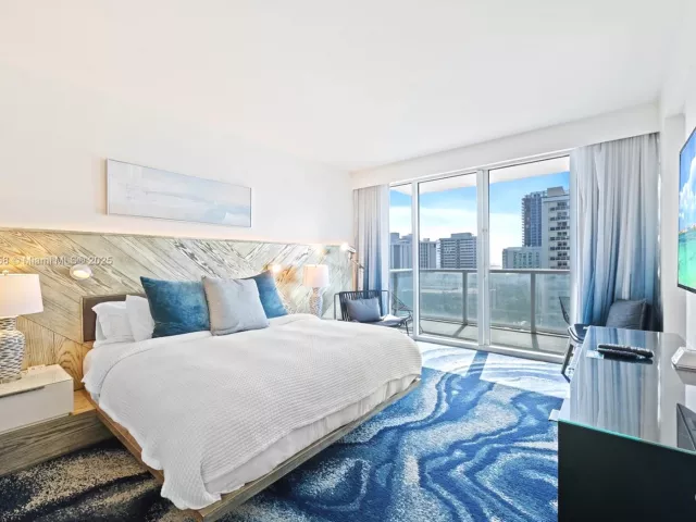 2-bedroom condo for sale in Fort Lauderdale - 3101 Bayshore Dr 805 - MondialRealty