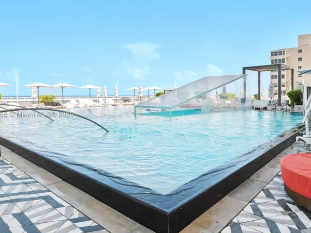 2-bedroom condo for sale in Fort Lauderdale - 3101 Bayshore Dr 805 - MondialRealty