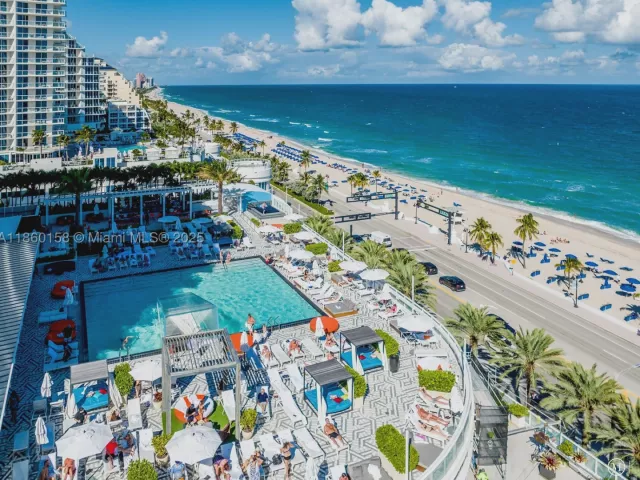 2-bedroom condo for sale in Fort Lauderdale - 3101 Bayshore Dr 805 - MondialRealty