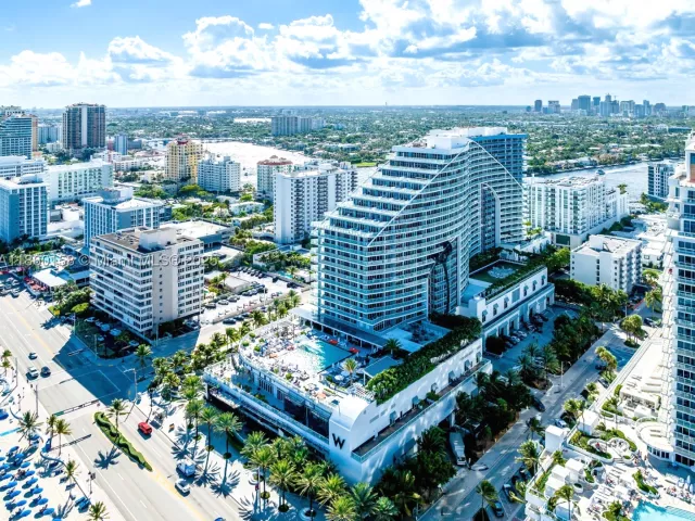 2-bedroom condo for sale in Fort Lauderdale - 3101 Bayshore Dr 805 - MondialRealty