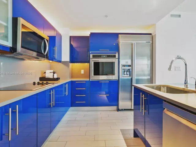 2-bedroom condo for sale in Fort Lauderdale - 3101 Bayshore Dr 805 - MondialRealty