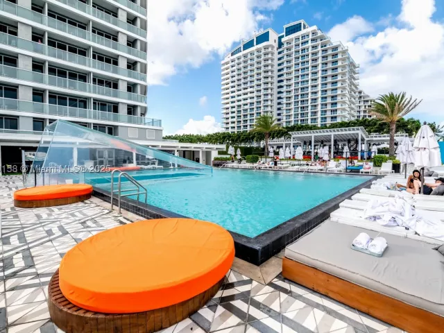 2-bedroom condo for sale in Fort Lauderdale - 3101 Bayshore Dr 805 - MondialRealty