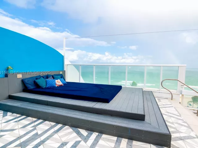 2-bedroom condo for sale in Fort Lauderdale - 3101 Bayshore Dr 805 - MondialRealty