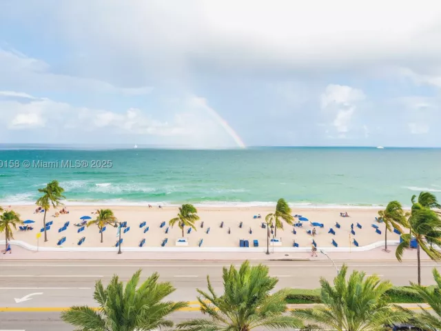 2-bedroom condo for sale in Fort Lauderdale - 3101 Bayshore Dr 805 - MondialRealty