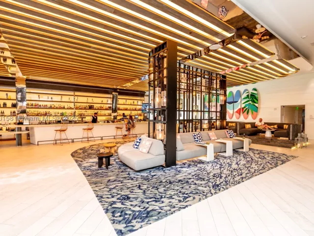 2-bedroom condo for sale in Fort Lauderdale - 3101 Bayshore Dr 805 - MondialRealty
