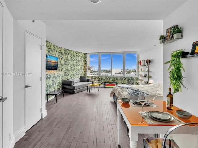 Apartment for rent  Unit #1019 - photo 6425941