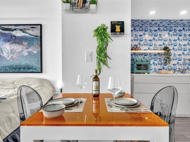 Apartment for rent  Unit #1019 - photo 6425943