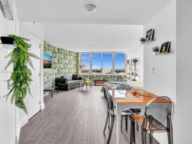 Apartment for rent  Unit #1019 - photo 6425948