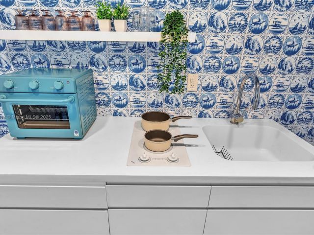 Apartment for rent  Unit #1019 - photo 6425950