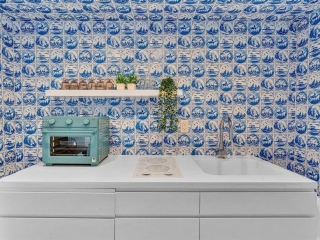 Apartment for rent  Unit #1019 - photo 6425951