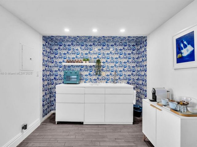 Apartment for rent  Unit #1019 - photo 6425954