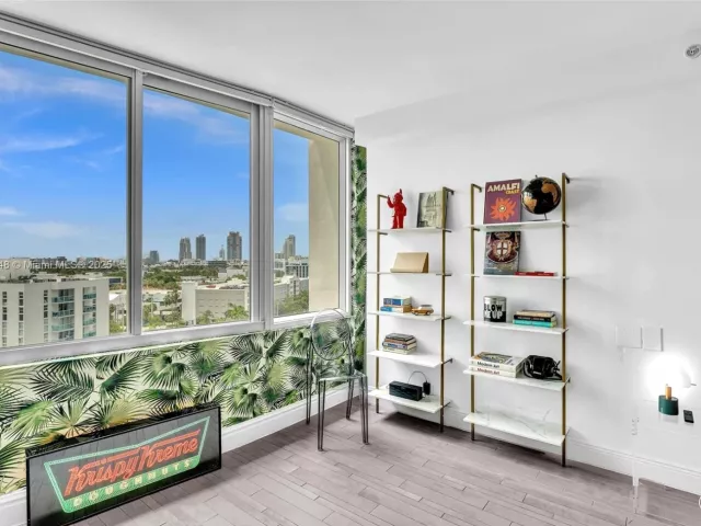 condo for rent in Miami Beach - 1100 West Ave 1019 - MondialRealty