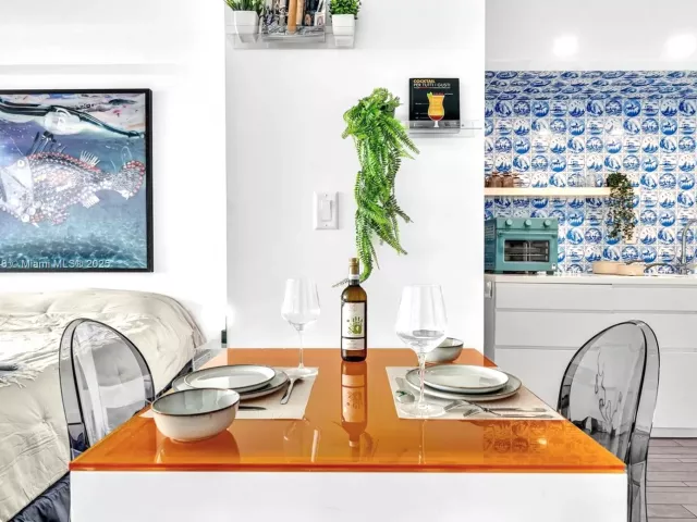 condo for rent in Miami Beach - 1100 West Ave 1019 - MondialRealty