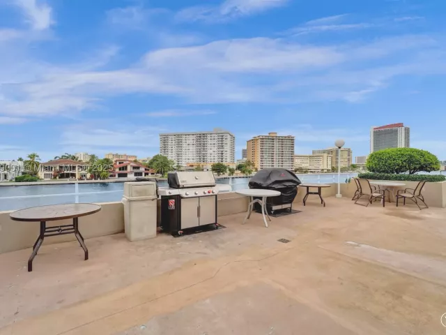 2-bedroom condo for sale in Hallandale Beach - 1965 S Ocean Dr 7K - MondialRealty