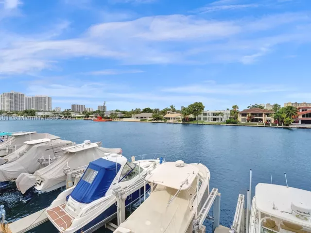 2-bedroom condo for sale in Hallandale Beach - 1965 S Ocean Dr 7K - MondialRealty